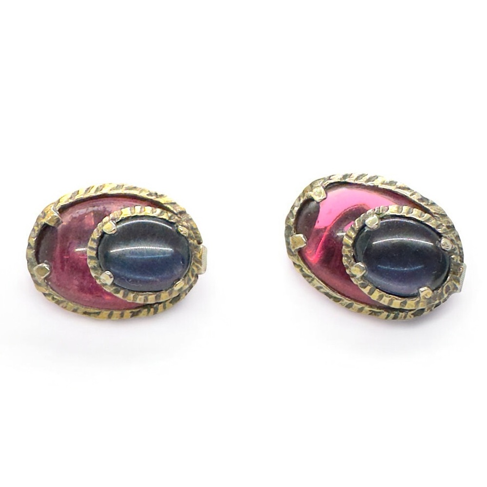 Vintage HTF Trifari Renaissance Cranberry & Blue Poured Glass Clip-On Earrings - Picture 4 of 8
